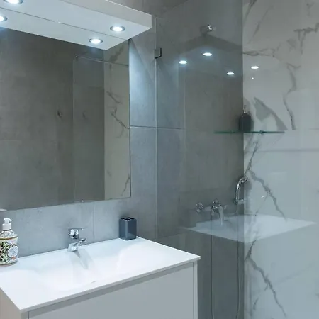 Santa Maria アパート